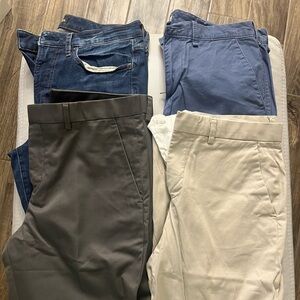 Men’s Express pant bundle. 3 pairs - 32x30 and jeans 31x30 w/ stretch